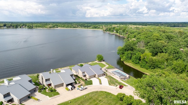 321 Harbor Point Pl, Springfield, IL 62712 - aerial perspective of suburban area featuring a large body of water and a forest