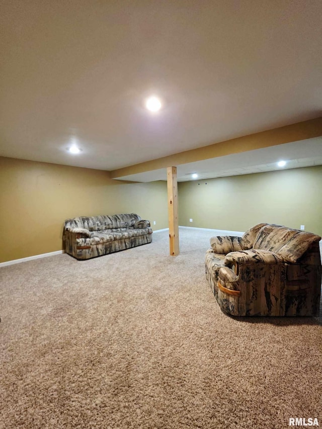 514 W Washington St, Mendon, IL 62351 - carpeted living room with recessed lighting and baseboards