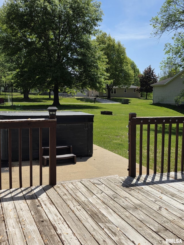 514 W Washington St, Mendon, IL 62351 - wooden deck with a lawn