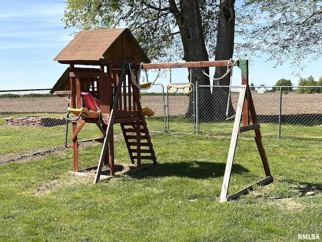 209 Brookview Dr, Abingdon, IL 61410 - view of playground