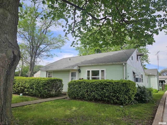 461 W Fremont St, Galesburg, IL 61401 - view of side of property