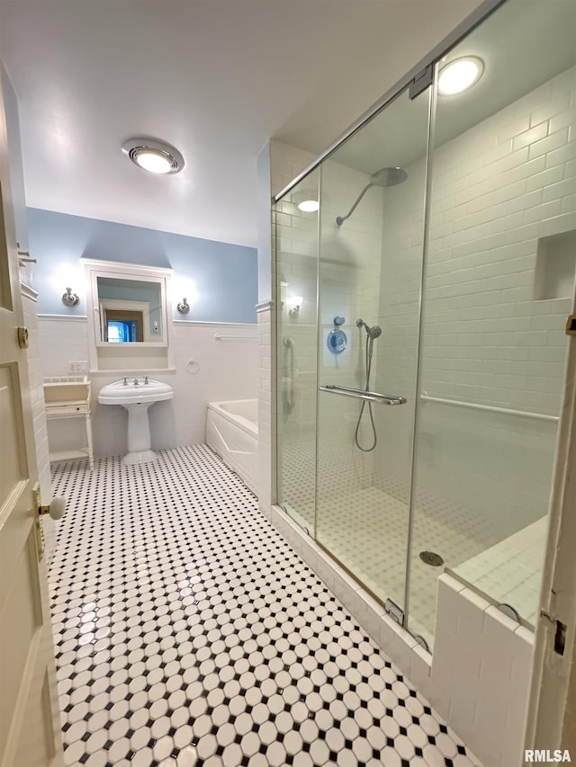 1216 N Cherry St, Galesburg, IL 61401 - photo 68