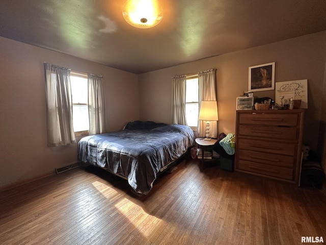 810 NW 7th Ave, Galva, IL 61434 - bedroom featuring wood-type flooring