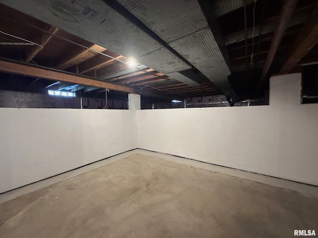 810 NW 7th Ave, Galva, IL 61434 - view of unfinished basement