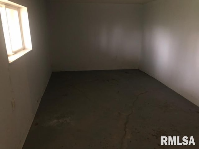 1522 Rim Rd, Quincy, IL 62305 - view of empty room