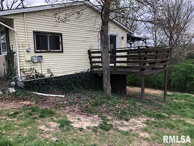 1522 Rim Rd, Quincy, IL 62305 - view of side of home with a wooden deck