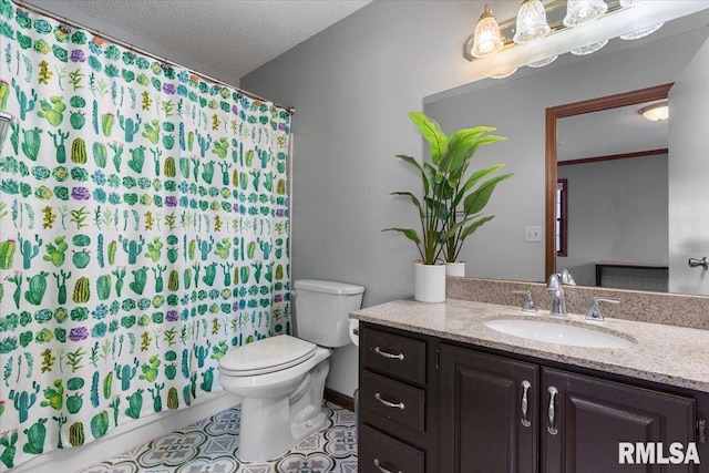 160 S Durkin Dr Unit 11, Springfield, IL 62704 - bathroom featuring a textured ceiling, toilet, vanity, and curtained shower