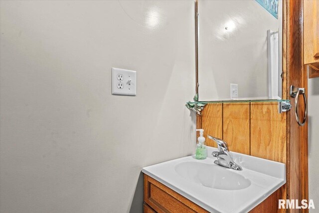 34831 Greenland Rd, Virden, IL 62690 - bathroom with vanity