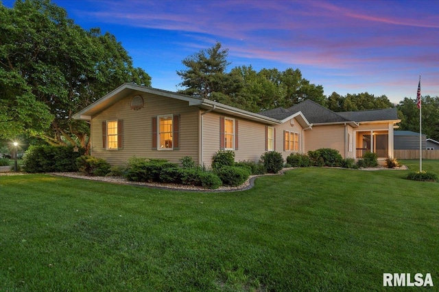 4 Nightingale Dr, Springfield, IL 62711 - view of front of house featuring a lawn