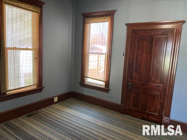 412 Pine St, Greenfield, IL 62044 - unfurnished room featuring carpet floors and baseboards