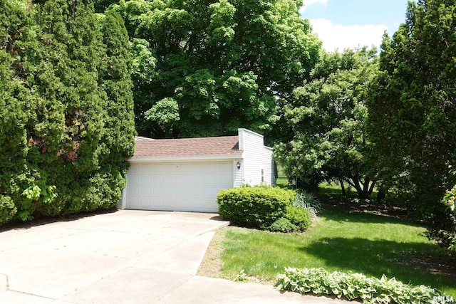 345 Division St, Galesburg, IL 61401 - view of side of home