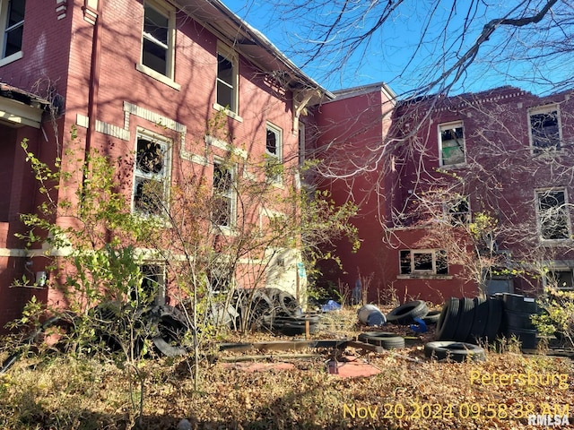 view of building exterior