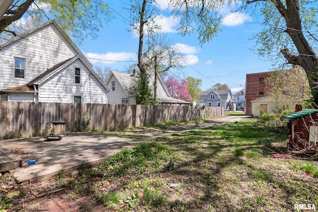 108 S Macarthur Blvd, Springfield, IL 62704 - view of yard with fence and a residential view