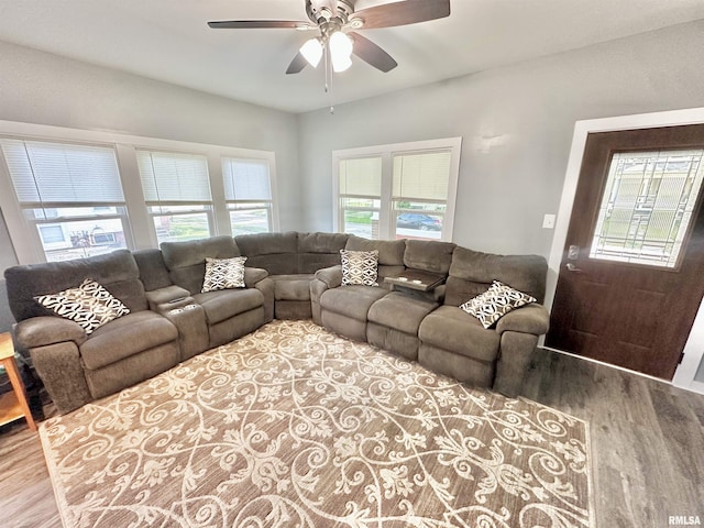 103 N Ohio Ave, Abingdon, IL 61410 - living area featuring wood finished floors and a ceiling fan