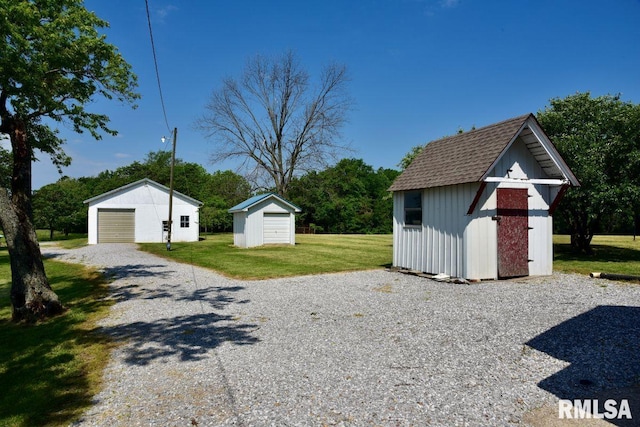 7059 Midway Rd, Metropolis, IL 62960 - view of outbuilding with an outdoor structure