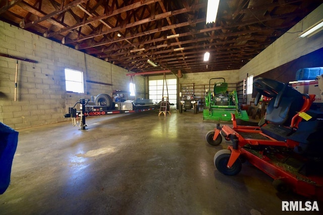 7059 Midway Rd, Metropolis, IL 62960 - garage with concrete block wall