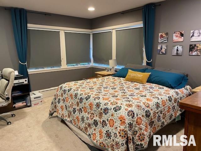 413 W Grant St, Pittsfield, IL 62363 - carpeted bedroom featuring recessed lighting