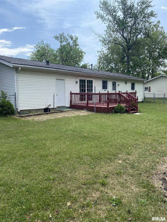 107 Locust Rd, Meredosia, IL 62665 - back of house with a deck