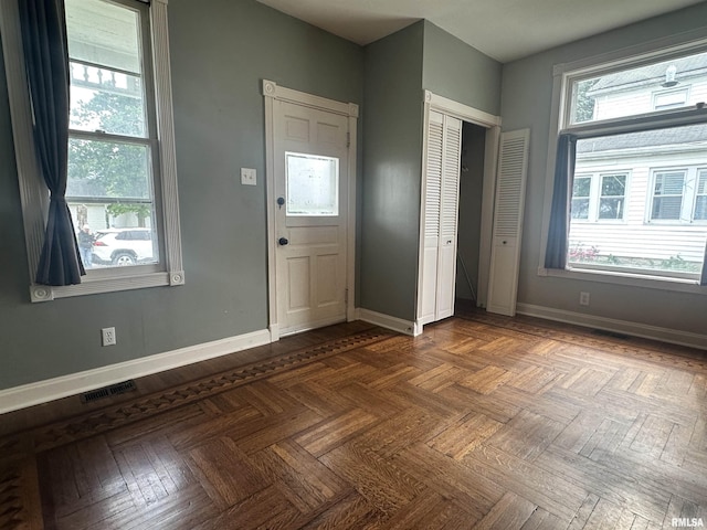 335 E S St, Mendon, IL 62351 - foyer with baseboards