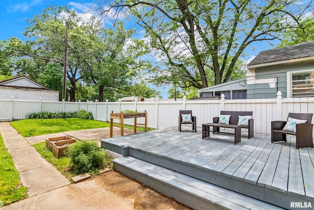 1622 W Cook St, Springfield, IL 62704 - deck with outdoor lounge area