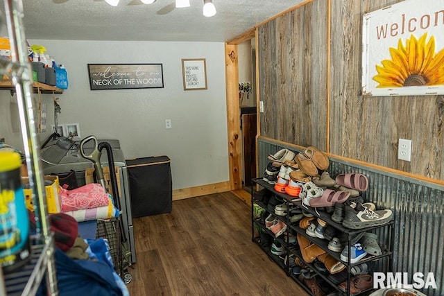 607 E 3rd St, Kinmundy, IL 62854 - view of storage