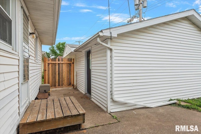 8 Melody Ln, Springfield, IL 62702 - view of home's exterior with a deck