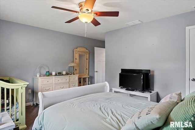 4101 N 8th St, Springfield, IL 62707 - bedroom with baseboards and a ceiling fan