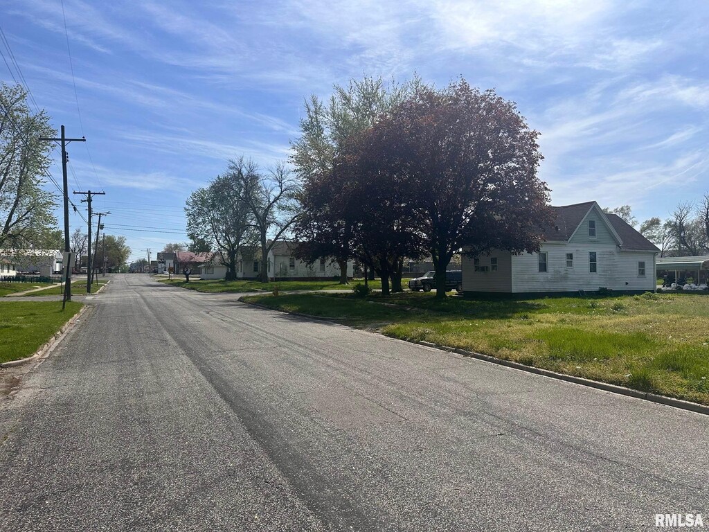 617 N E St, Jacksonville, IL 62650 - photo 4