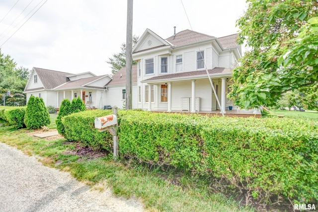 312 N Hedge St, Taylorville, IL 62568 - photo 2