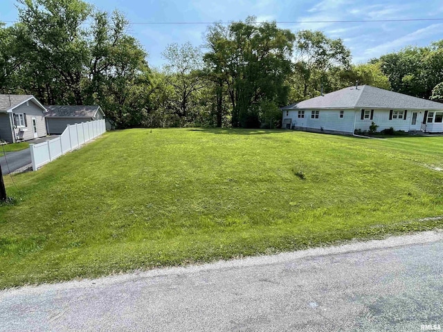 11207 22nd St, Milan, IL 61264