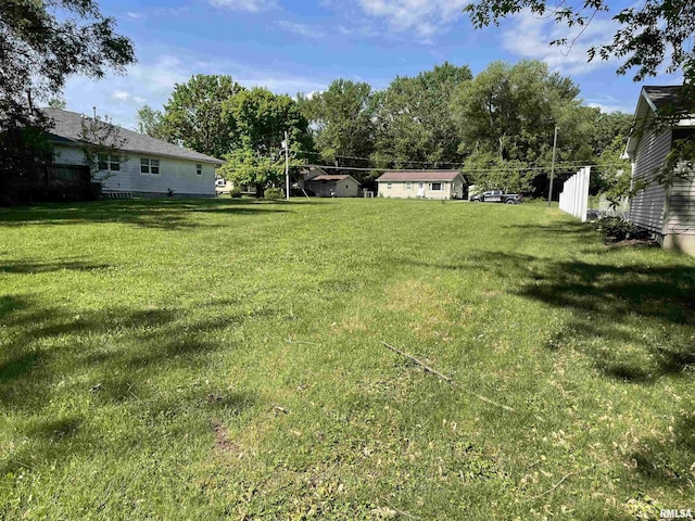 11207 22nd St, Milan, IL 61264