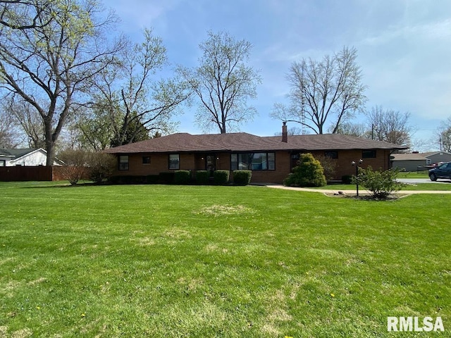 235 W Van Buren St, Greenview, IL 62642 - photo 3