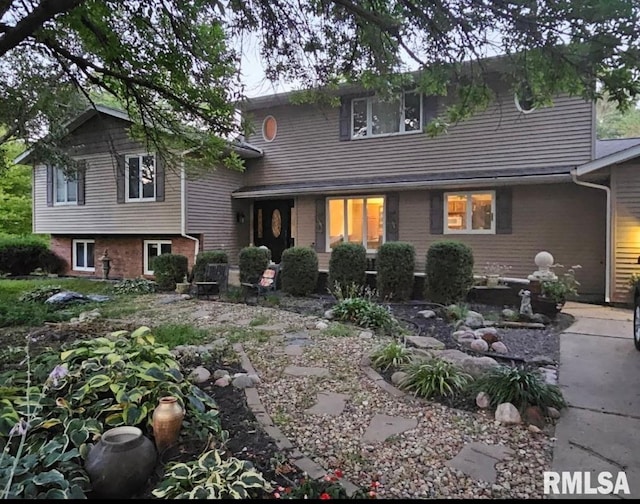9 Oakwood Dr, Springfield, IL 62711 - photo 1