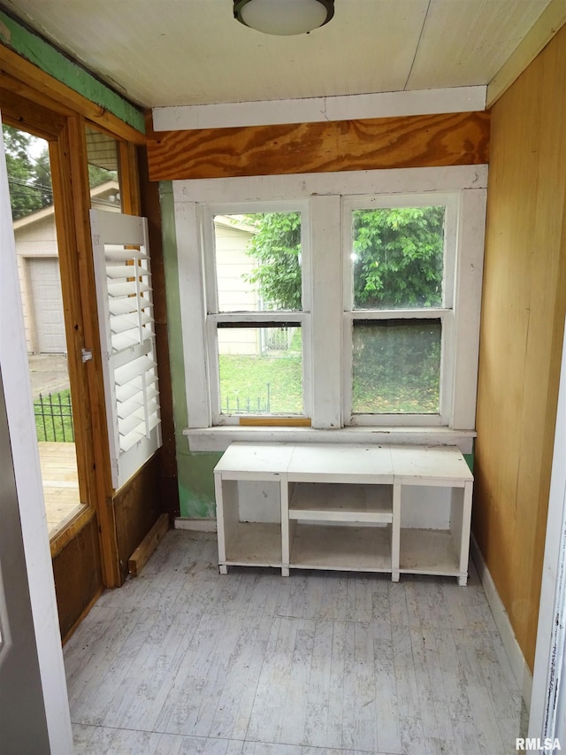 2536 S 10th St, Springfield, IL 62703 - view of unfurnished sunroom