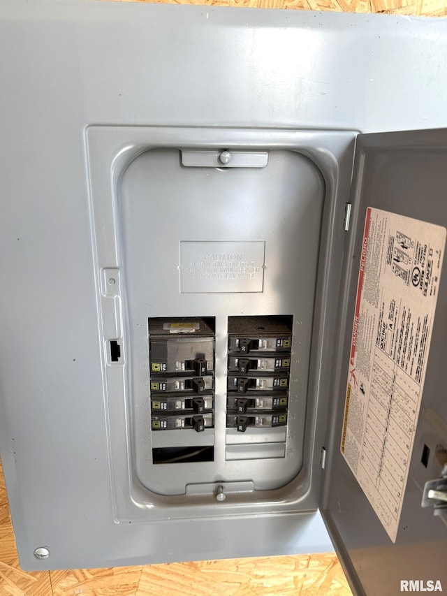 709 W Monmouth St, Abingdon, IL 61410 - utility room with electric panel