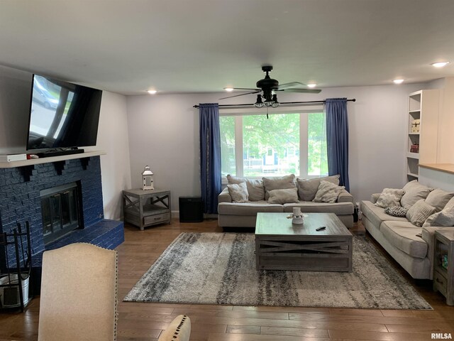 720 N 5th St, Monmouth, IL 61462 - photo 4
