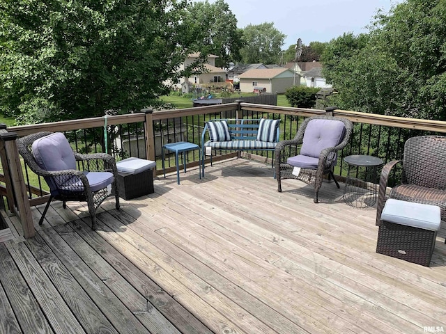 720 N 5th St, Monmouth, IL 61462 - photo 8