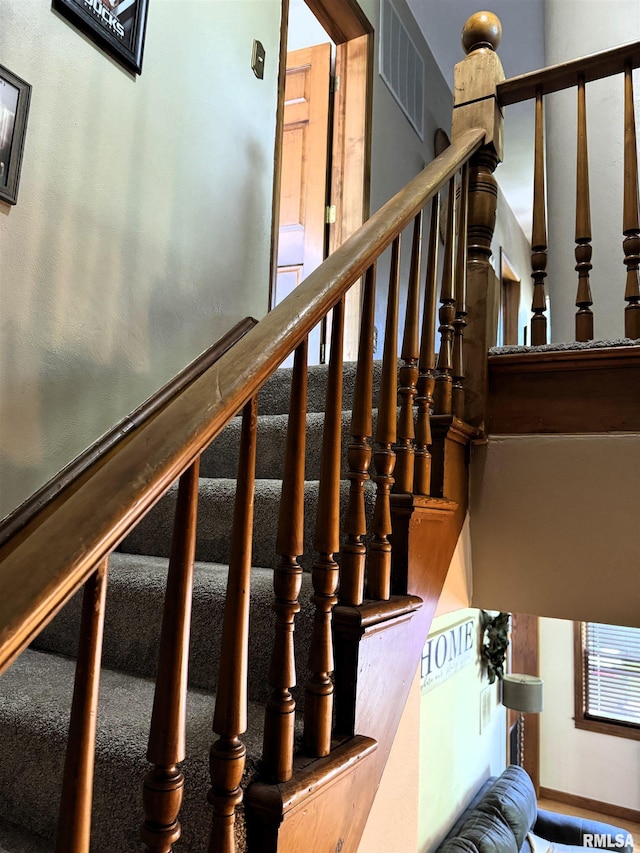 409 N Broadway St, Havana, IL 62644 - view of stairway