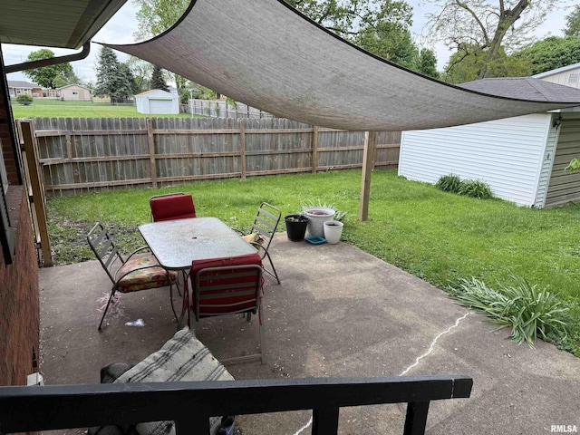 1352 N Lawrence Ave, Taylorville, IL 62568 - view of patio / terrace featuring outdoor dining space