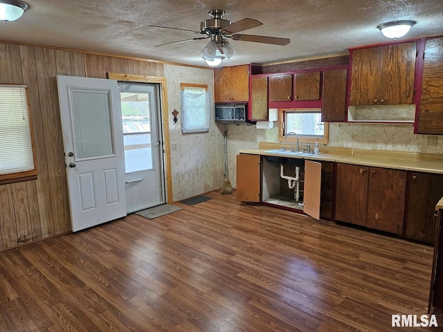 13973 Halliday Rd, Plainview, IL 62685