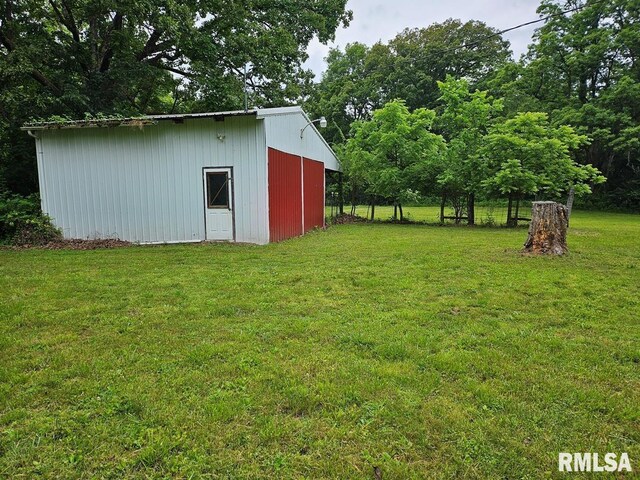 13973 Halliday Rd, Plainview, IL 62685