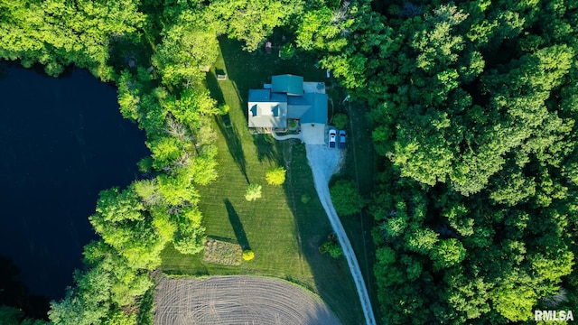 2061 N 425th St, Vandalia, IL 62471 - aerial view of property's location featuring a nearby body of water