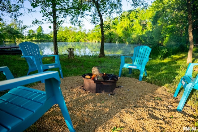 2061 N 425th St, Vandalia, IL 62471 - surrounding community with a fire pit and a water view