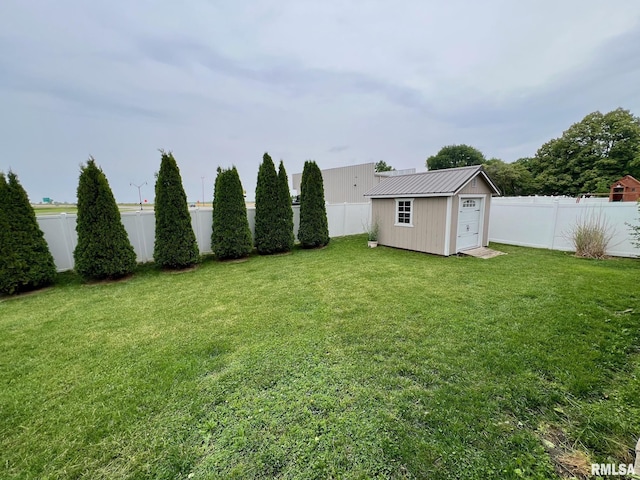 409 W Main St, Williamsville, IL 62693 - fenced backyard featuring a shed