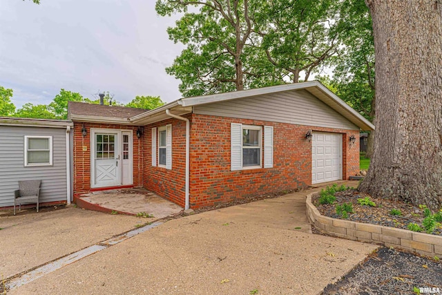 327 Elm Ln, Petersburg, IL 62675 - photo 40