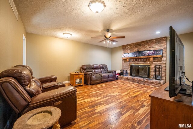 1319 Medlin Rd, Centralia, IL 62801 - photo 8