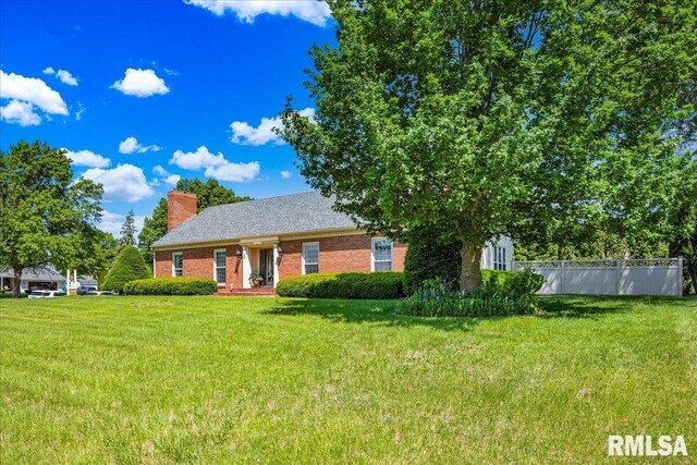555 Kenwick Dr, Galesburg, IL 61401 - photo 7