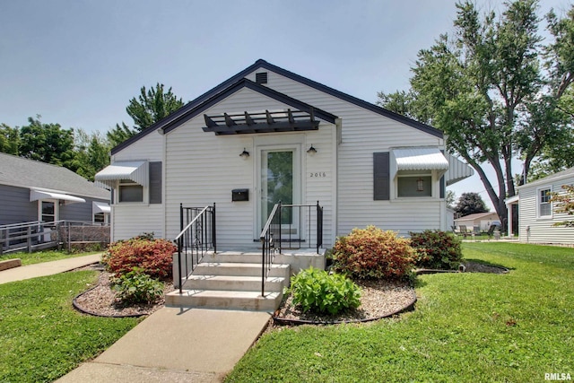 2016 Sycamore St, Quincy, IL 62301 - view of bungalow