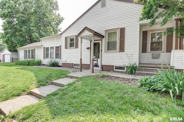 1100 W Vine St, Taylorville, IL 62568 - photo 2