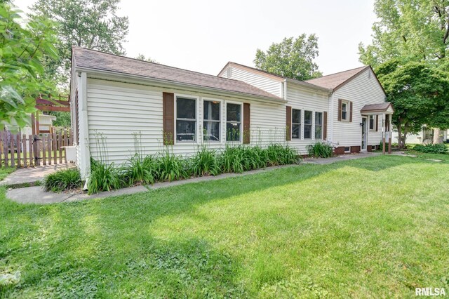 1100 W Vine St, Taylorville, IL 62568 - photo 45